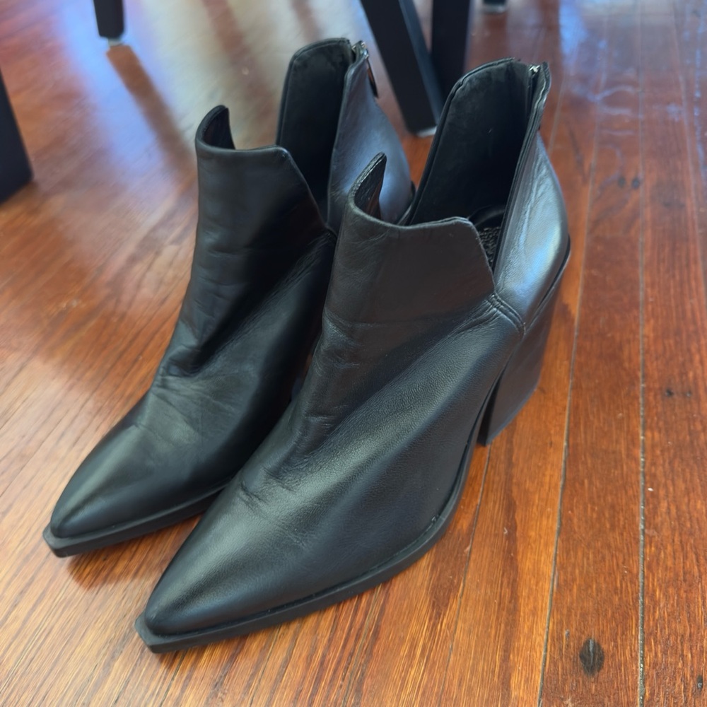 Vince Camuto Gidgeta Bootie Black Size 10 - Picture 6 of 10